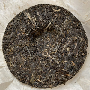 Шен пуэр Shi Tai Bing Cha органический 2013 года 357 г. Photo 2